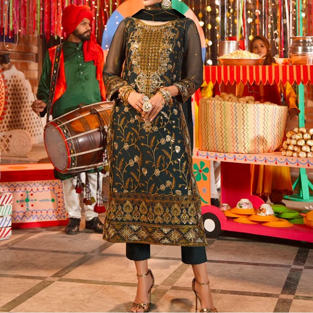 Elegant Green and Gold Embroidered 3pc Stitched Pakistani suit